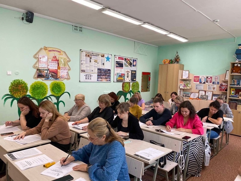 Учителя школы №71 приняли участие в Педагогическом диктанте.